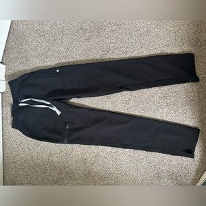 Figs skinny scrub pants